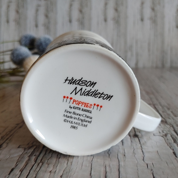 HUDSON MIDDLETON | Poppies by Ruth Russell Mug - Picture 6 of 6
